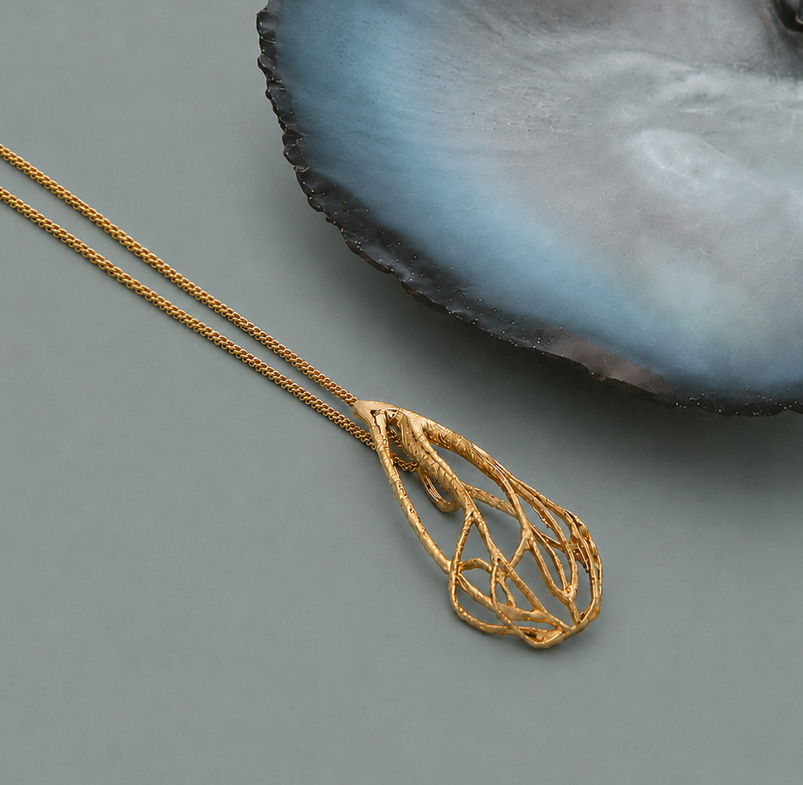 Collares